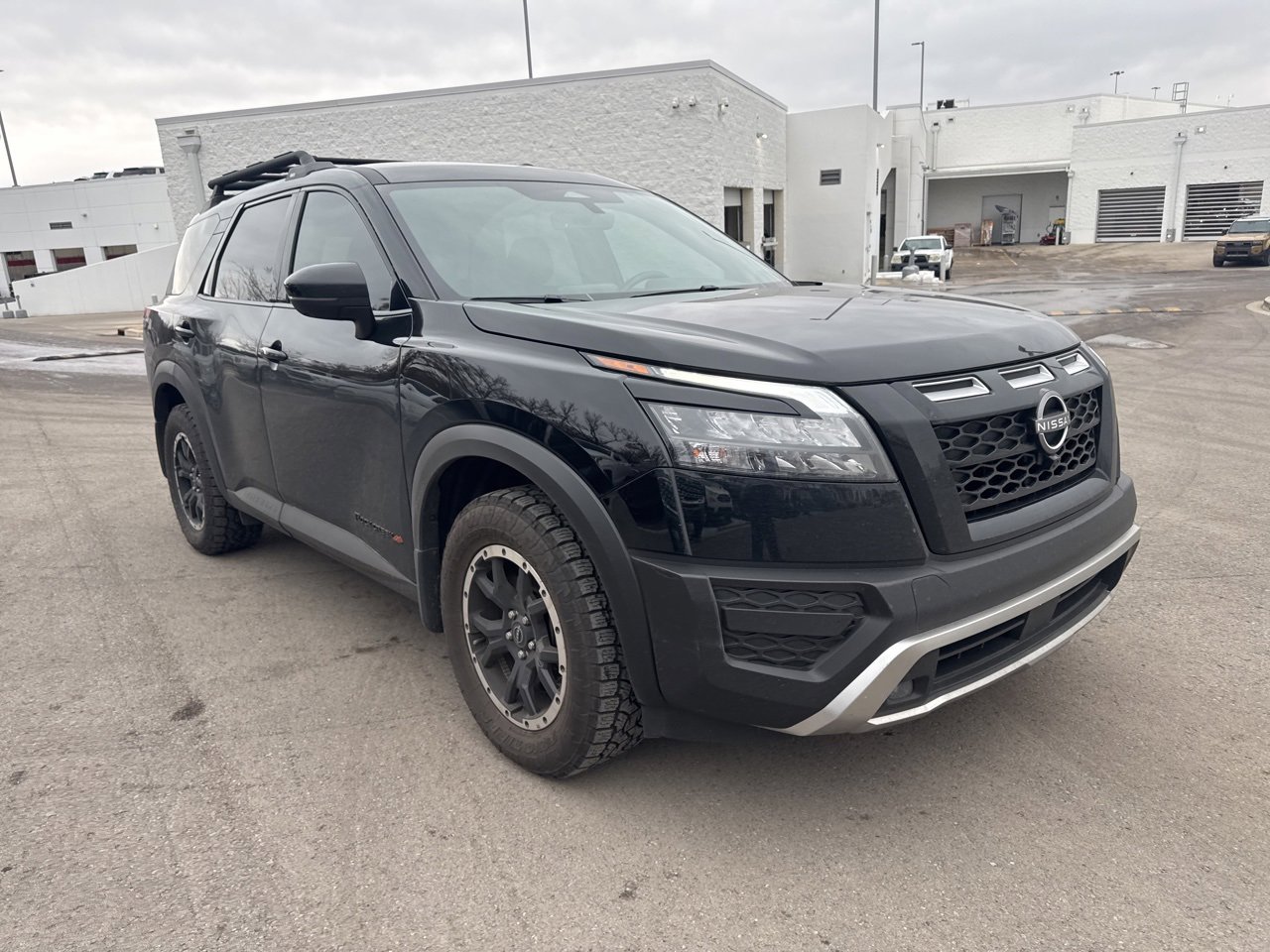 Used 2025 Nissan Pathfinder Rock Creek image 2