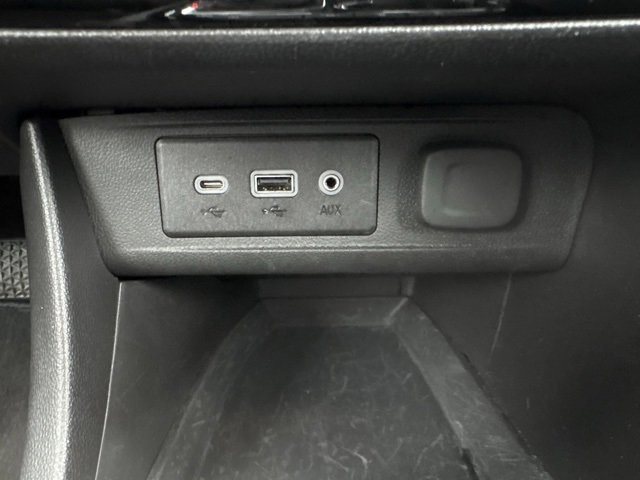 Certified 2022 Buick Encore GX Preferred w/ Cold Weather Comfort Package image 25