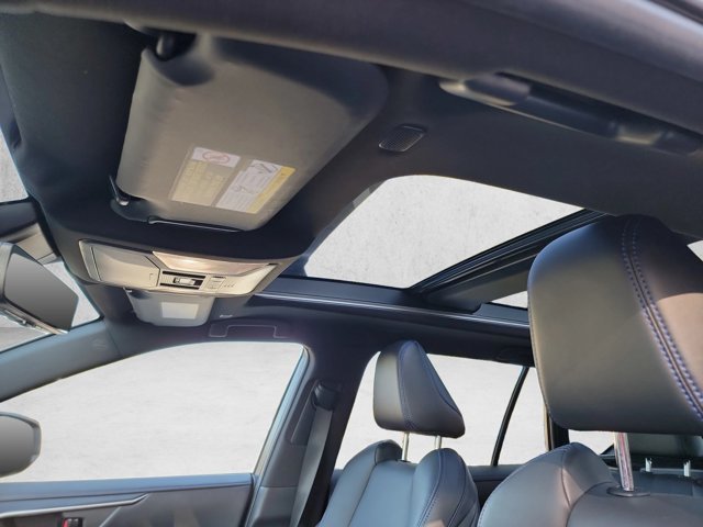 Used 2024 Toyota RAV4 XSE w/ Advanced Technology Package AWD/4WD image 16