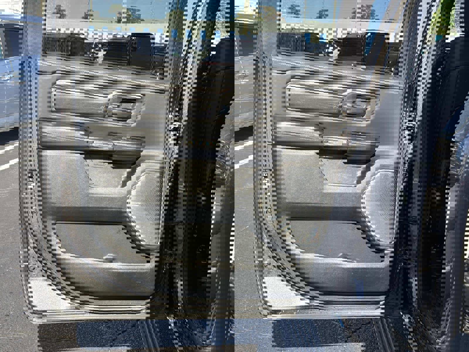 Used 2020 RAM 1500 Limited image 15