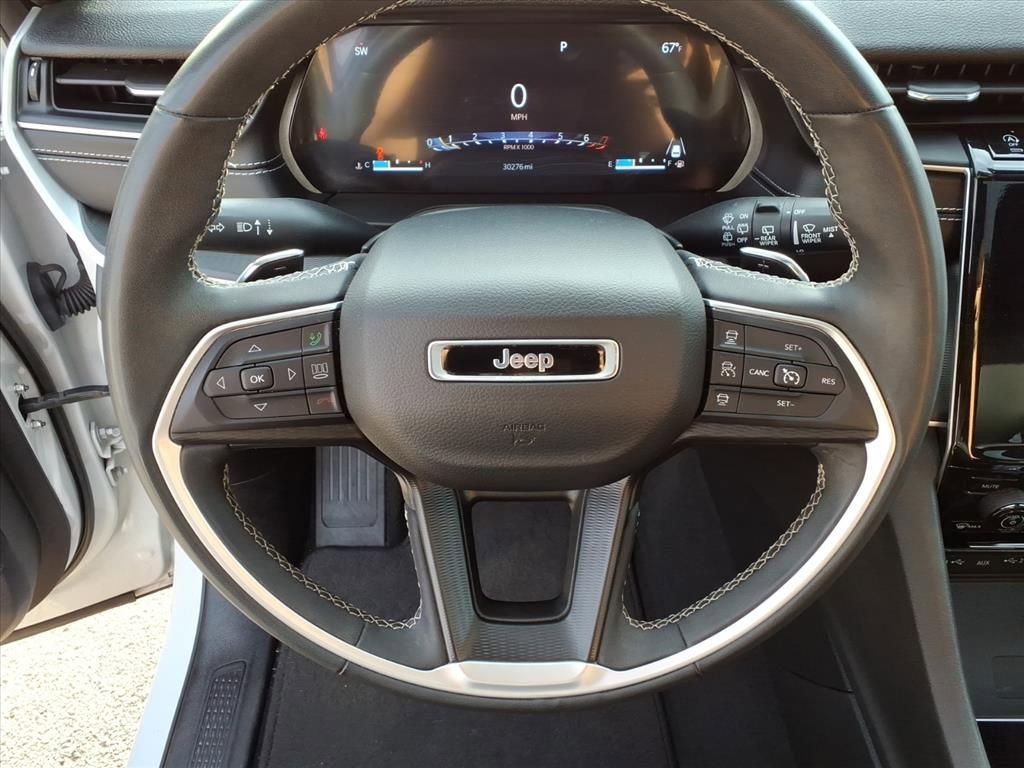 Used 2023 Jeep Grand Cherokee Altitude image 20