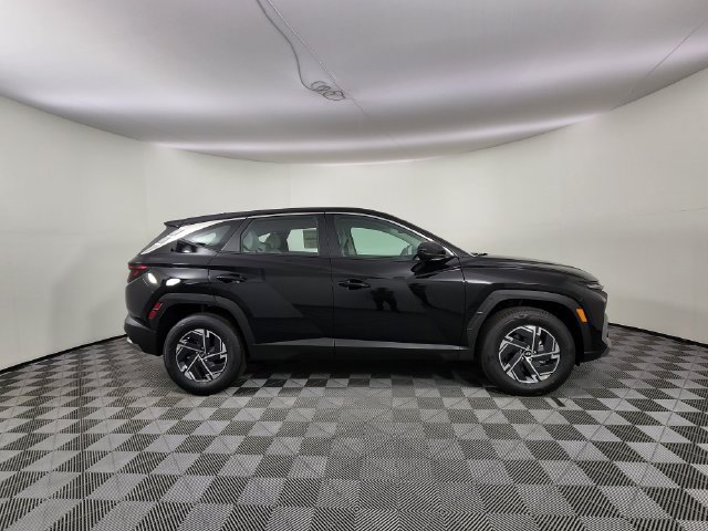 New 2026 Hyundai Tucson Blue SE AWD/4WD image 6