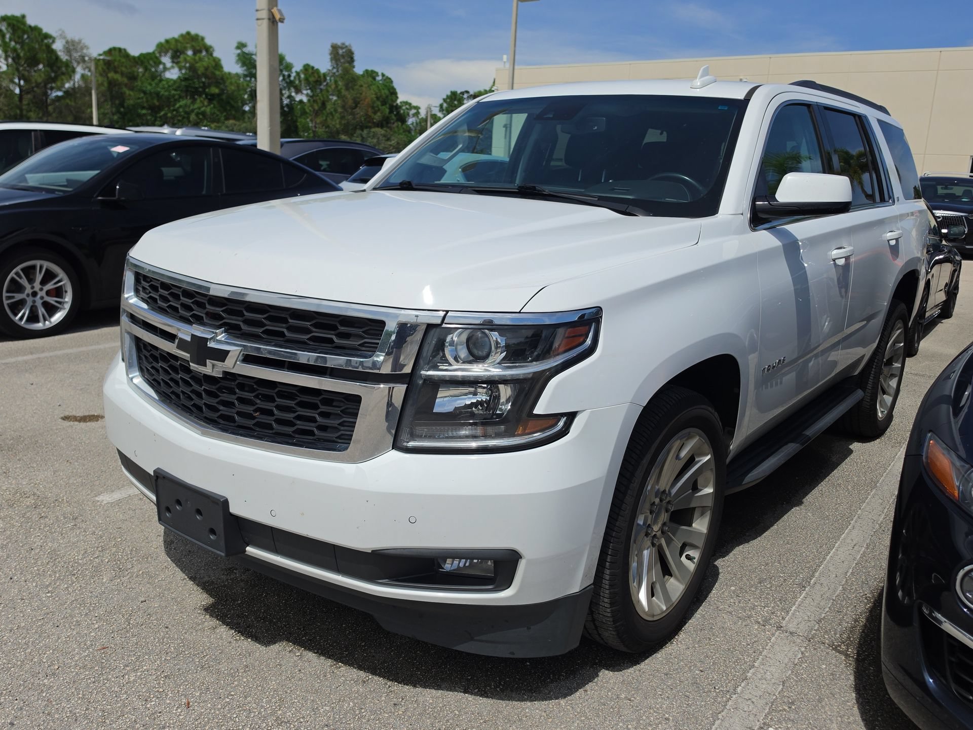 Used 2019 Chevrolet Tahoe LT AWD/4WD image 4