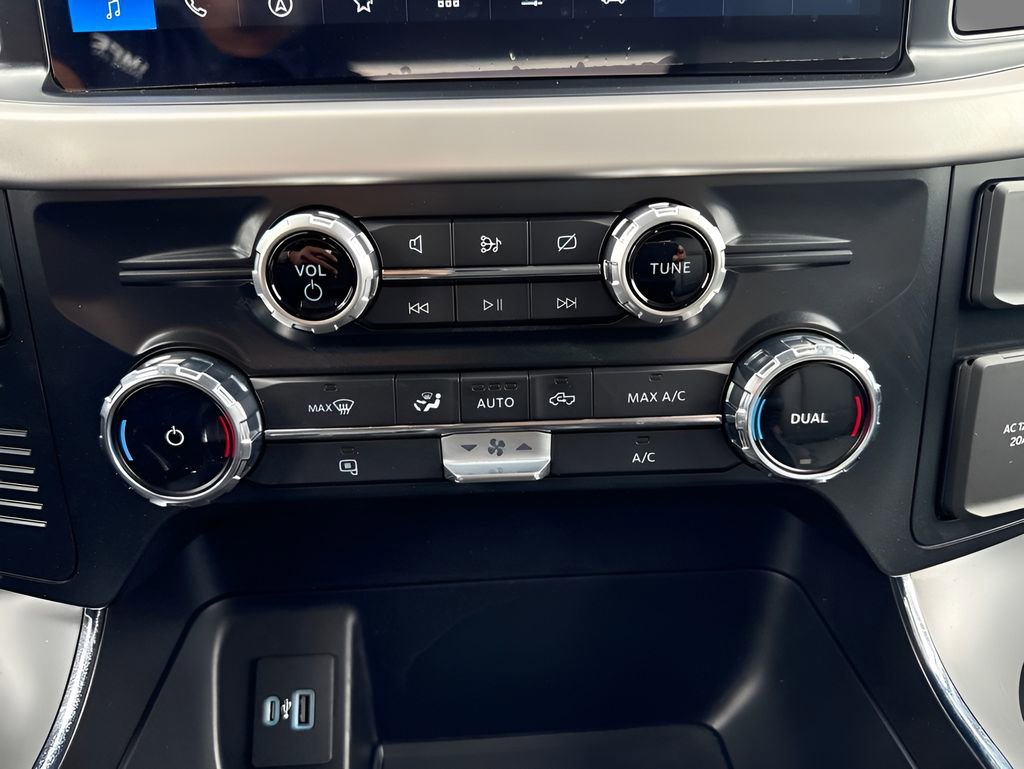 Used 2022 Ford F150 Lightning Pro AWD/4WD image 17