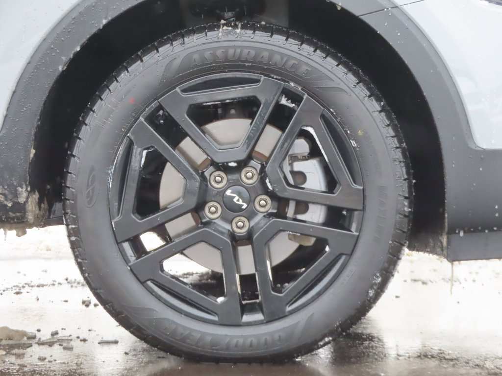 Certified 2023 Kia Telluride SX X-Line image 15