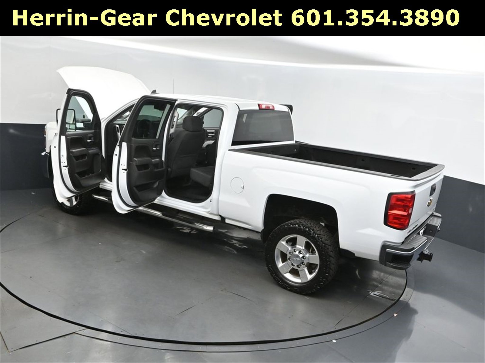 Used 2016 Chevrolet Silverado 2500 LT image 2