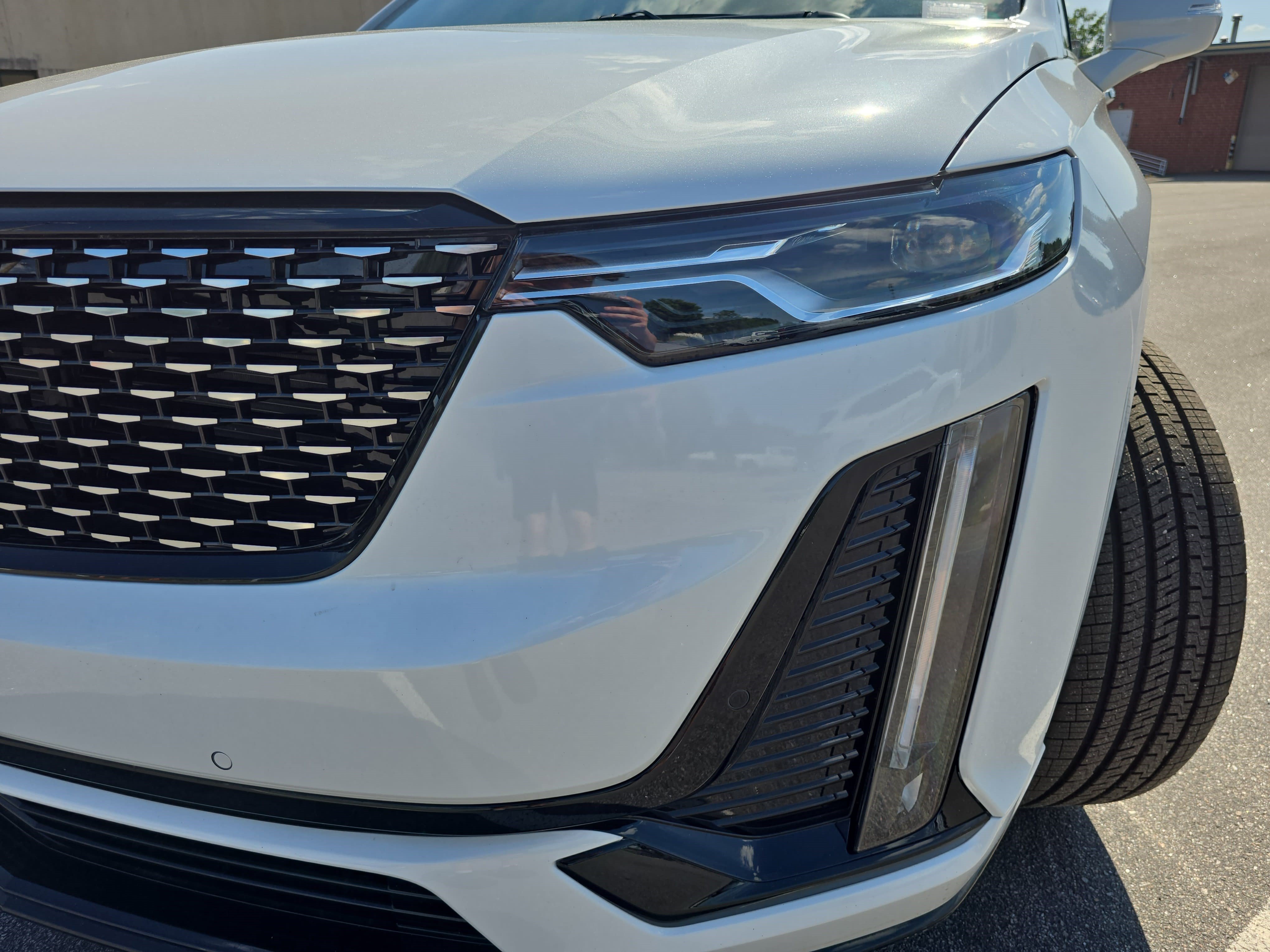 New 2025 Cadillac XT6 Luxury FWD image 32
