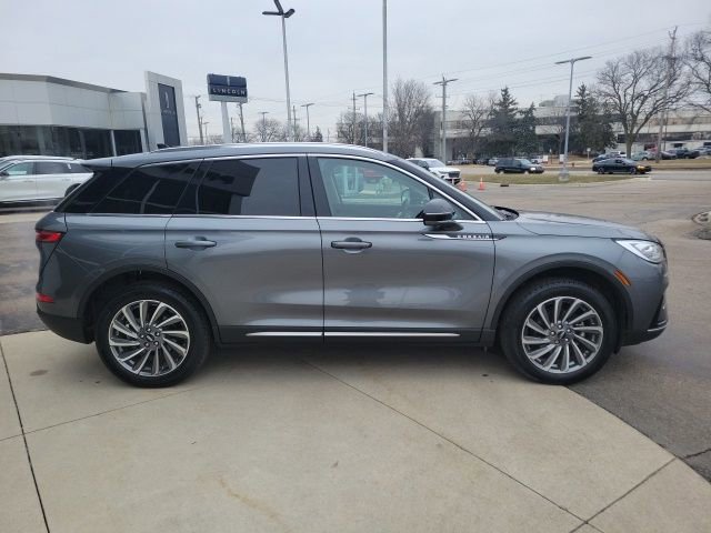 Certified 2024 Lincoln Corsair Reserve w/ Equipment Group 201A image 2