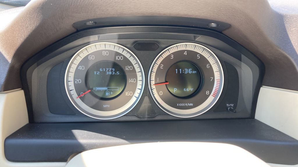 Used 2013 Volvo XC70 3.2 image 13