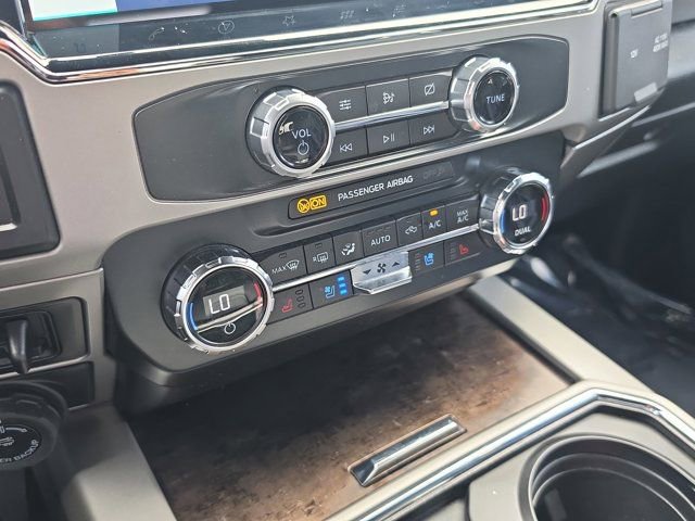 Certified 2022 Ford F350 Lariat w/ Lariat Ultimate Package AWD/4WD image 23