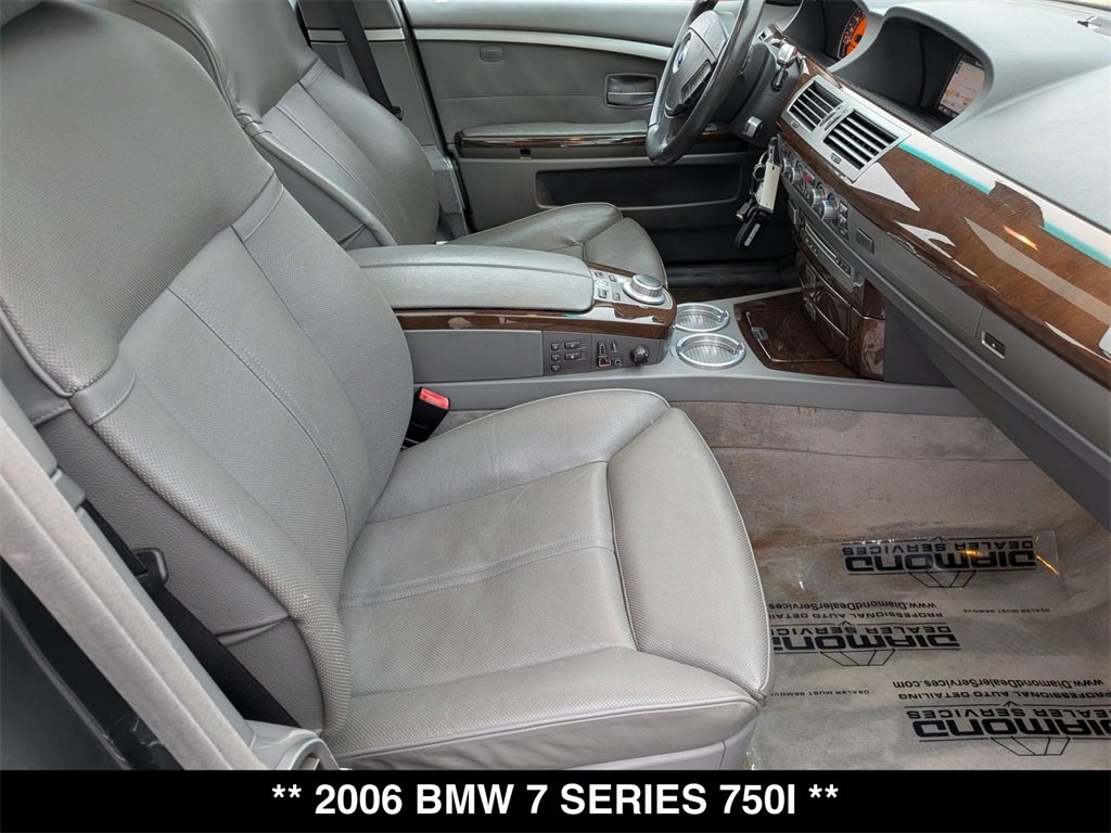 Used 2006 BMW 750i image 26