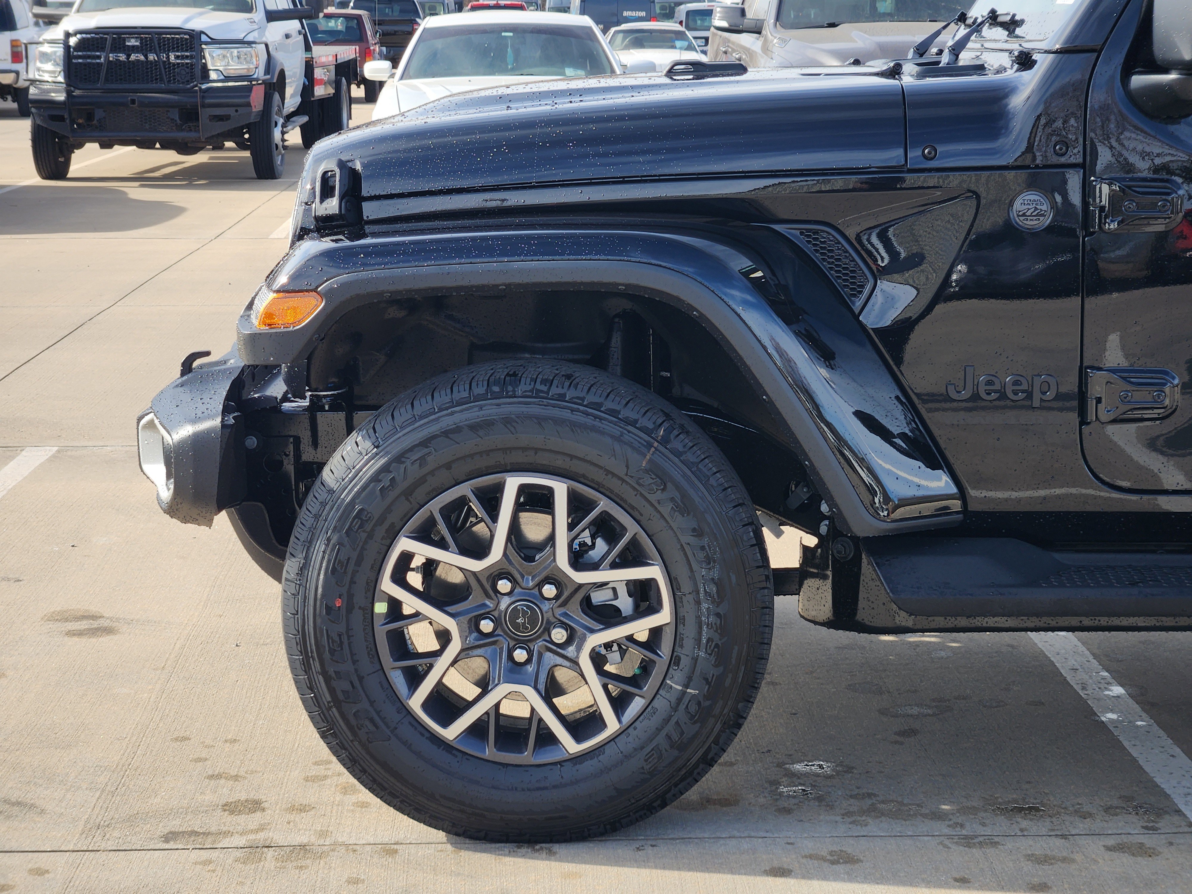 New 2026 Jeep Wrangler Unlimited Sahara AWD/4WD image 5