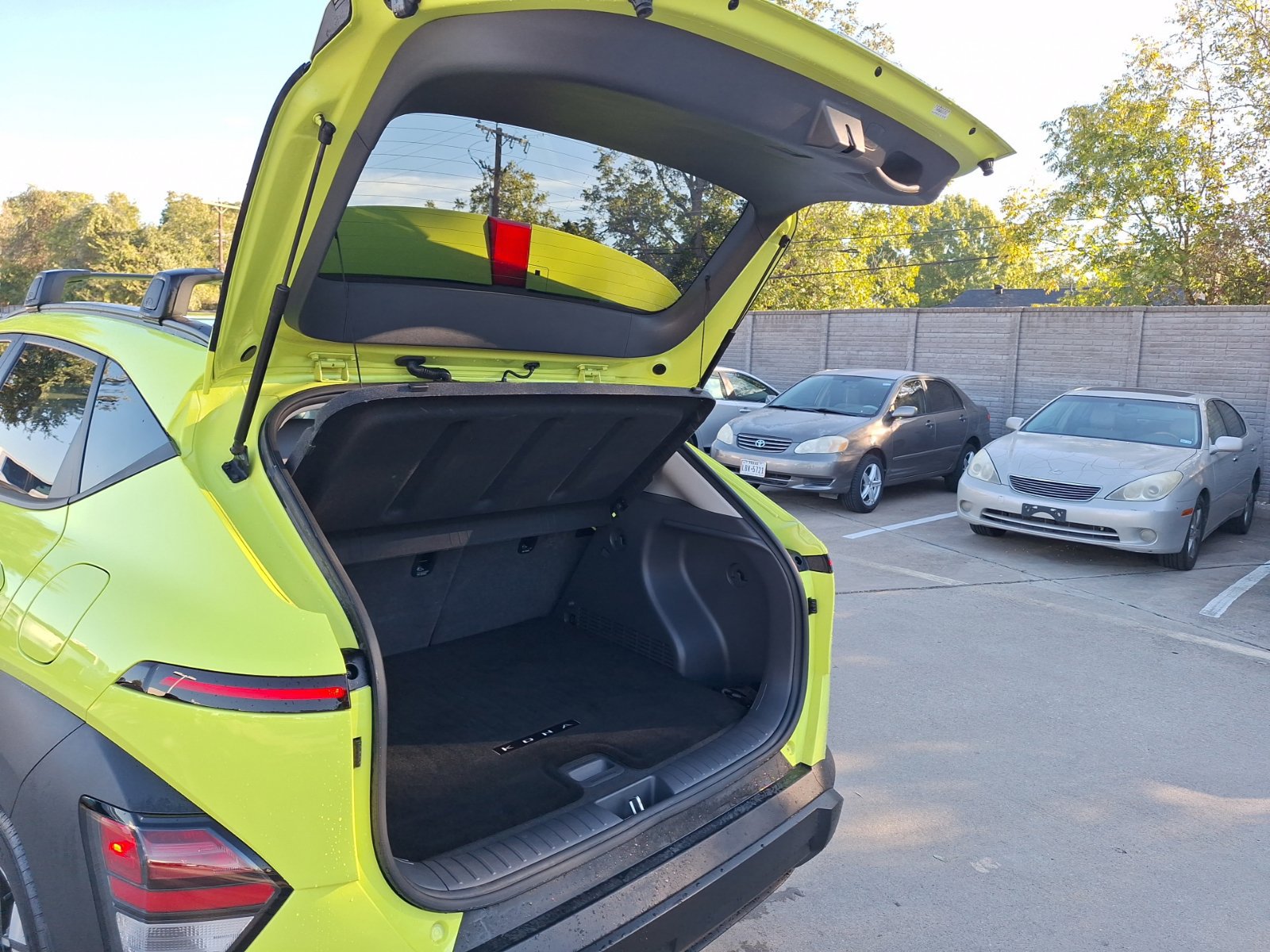 Used 2024 Hyundai Kona SEL FWD image 34
