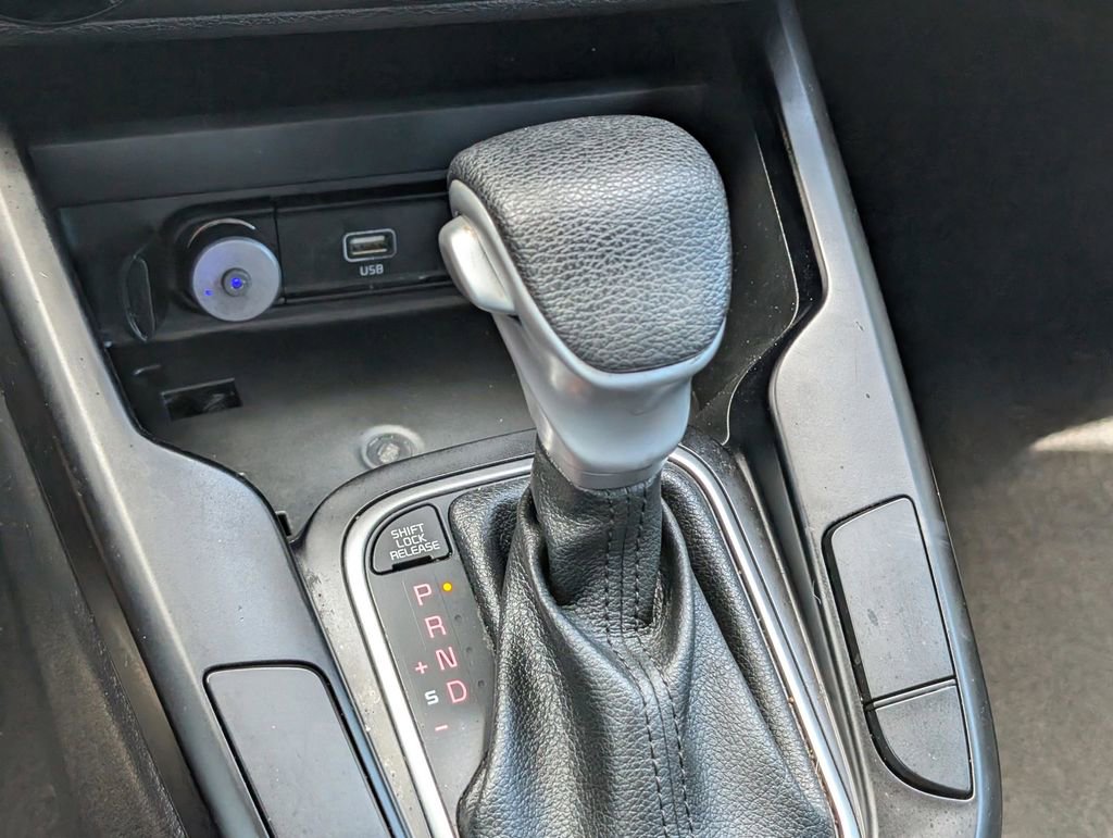 Used 2022 Kia Soul LX w/ Technology Package FWD image 28