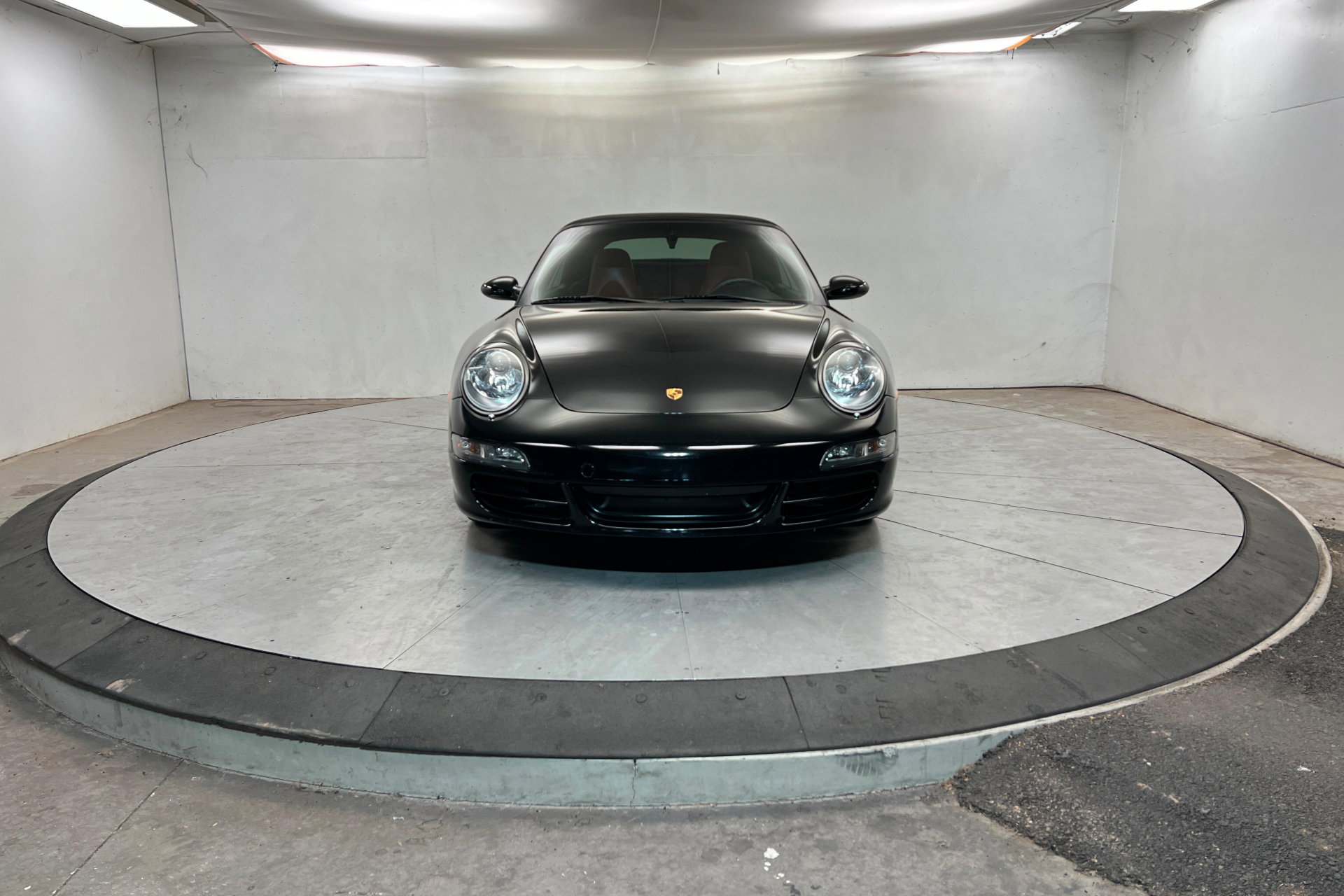 Used 2006 Porsche 911 Cabriolet image 8