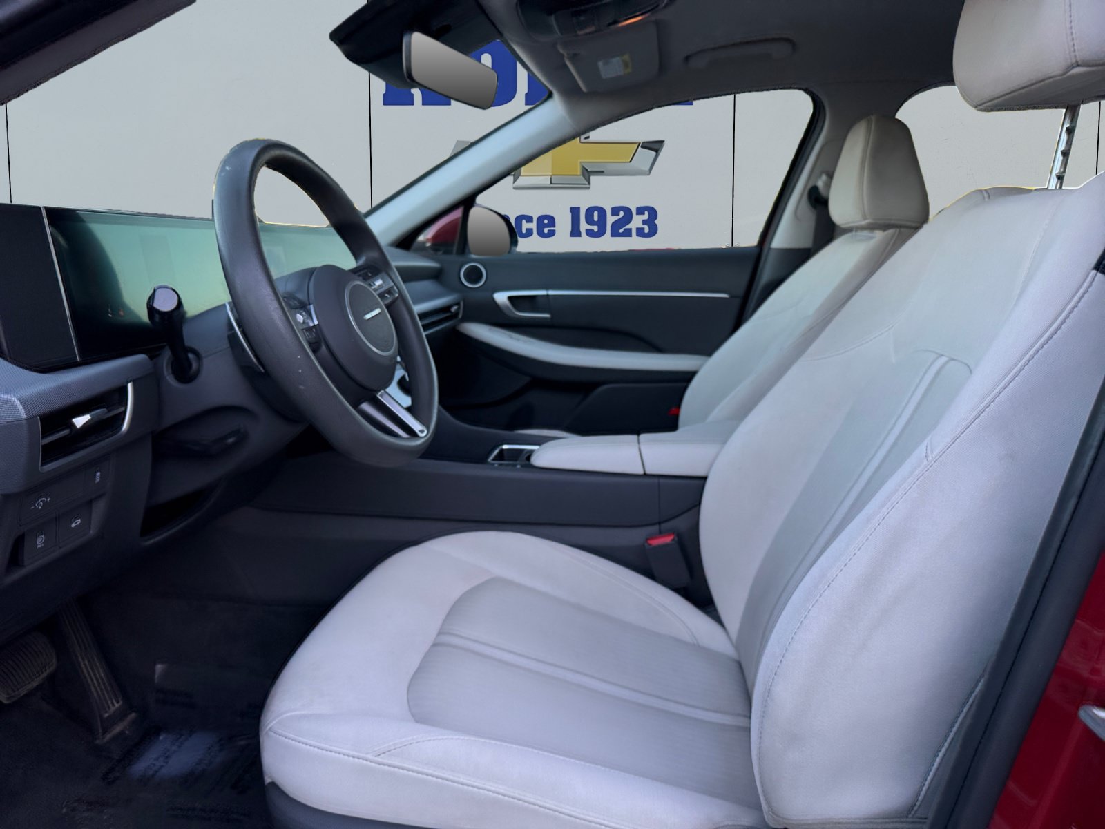 Used 2025 Hyundai Sonata SEL FWD image 10