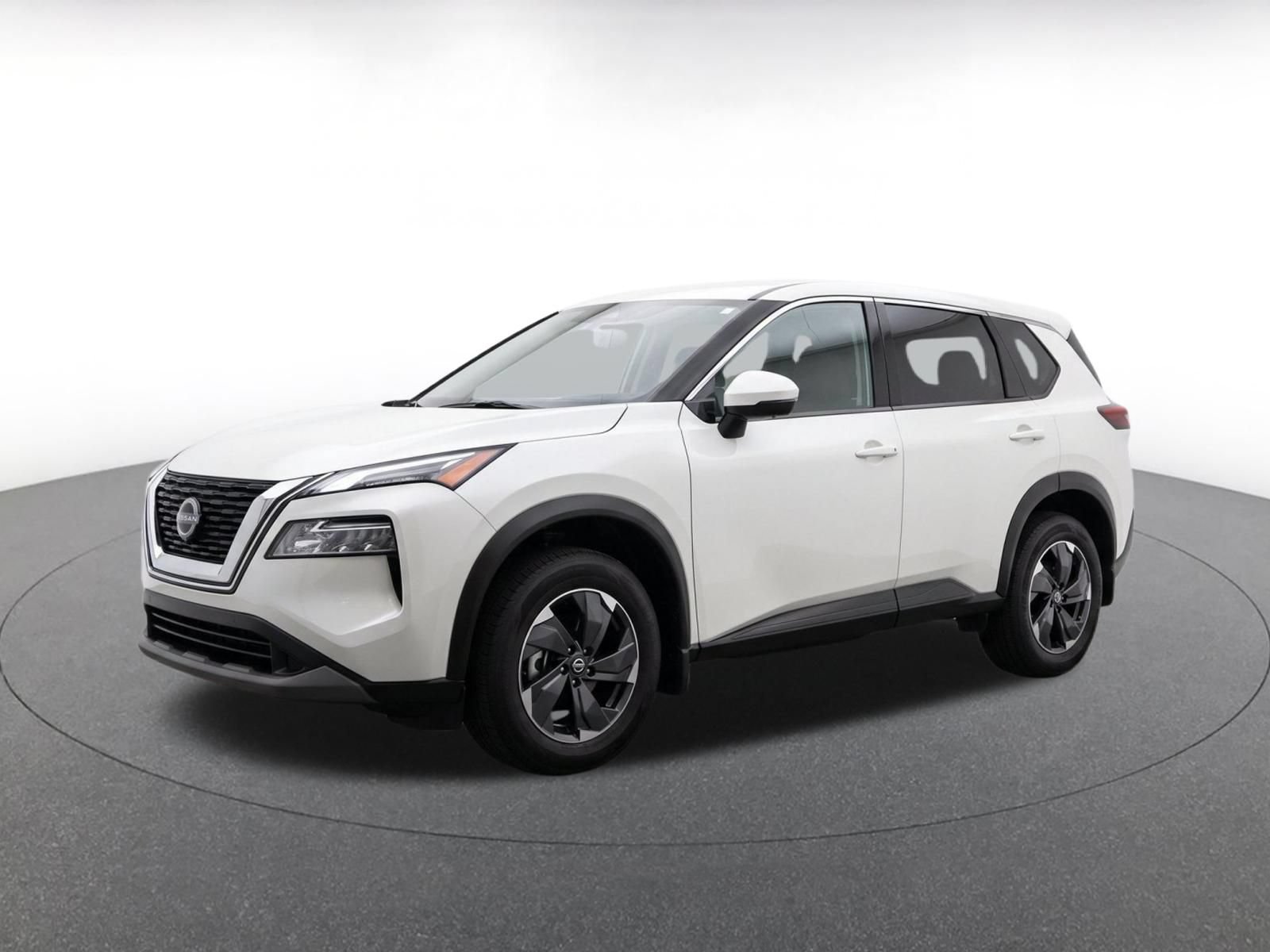 Used 2026 Nissan Rogue SV AWD/4WD image 3