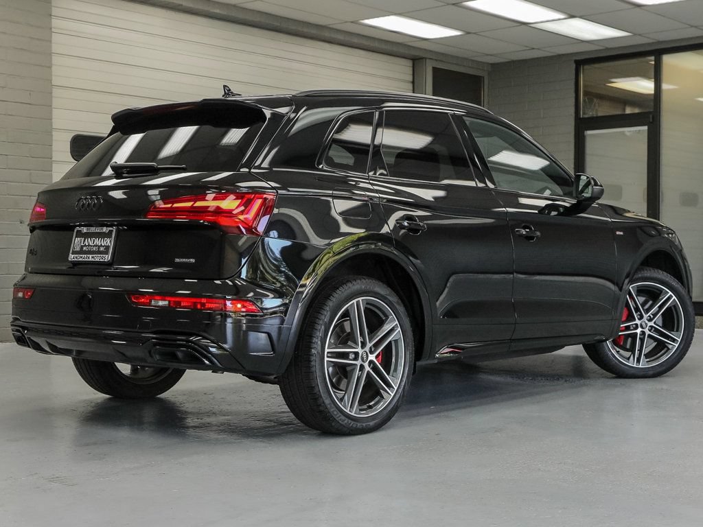 Used 2024 Audi Q5 e Premium Plus w/ Premium Plus Package AWD/4WD image 33