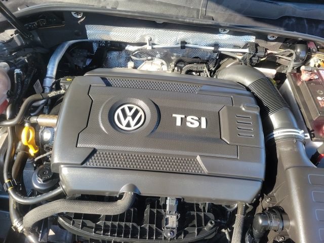 Used 2017 Volkswagen Golf Wolfsburg Edition FWD image 9
