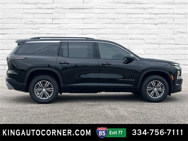 New 2025 Chevrolet Traverse LT w/ LPO, Floor Liner Package image 4