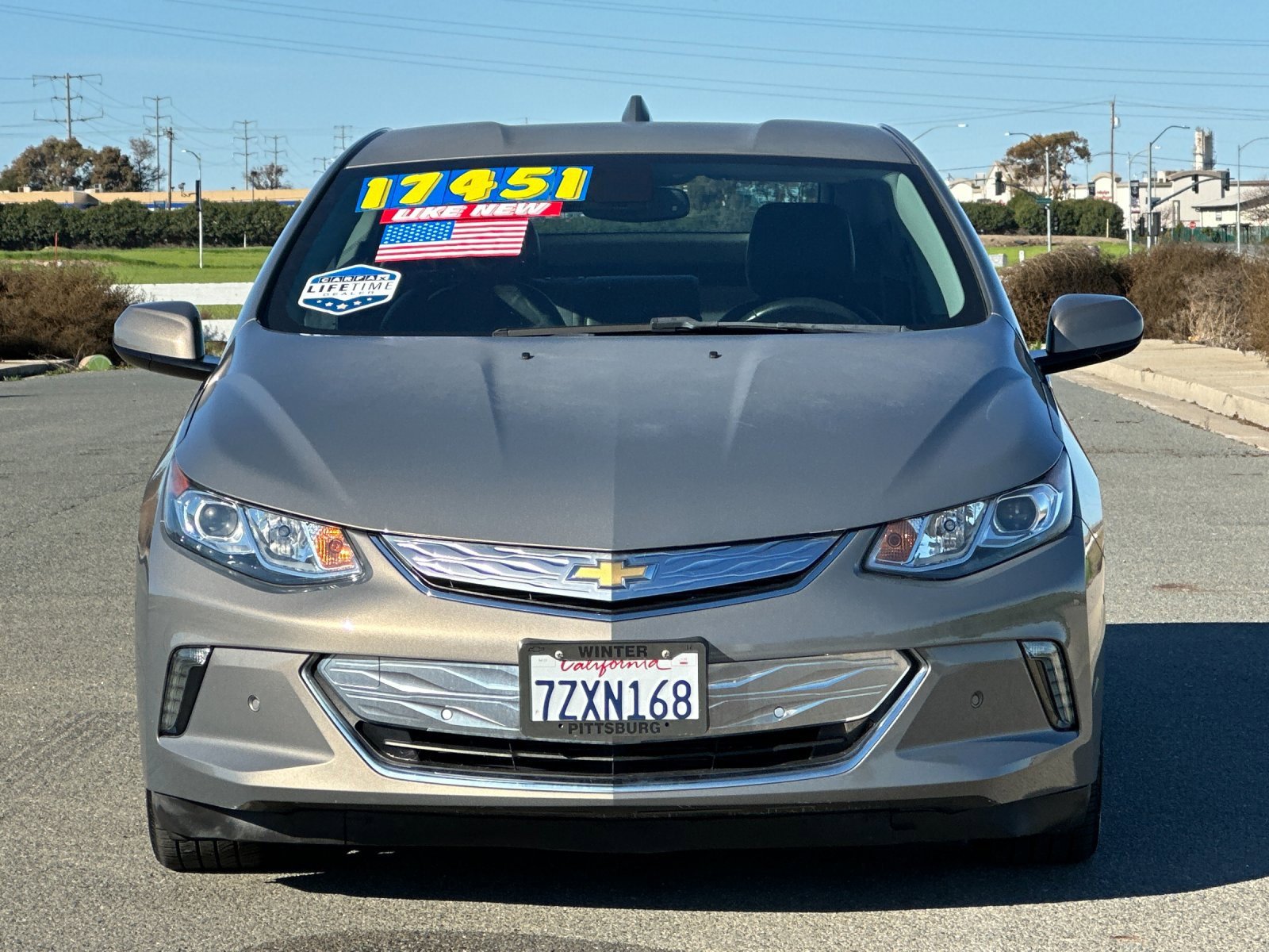 Used 2017 Chevrolet Volt Premier w/ Driver Confidence II Package image 9