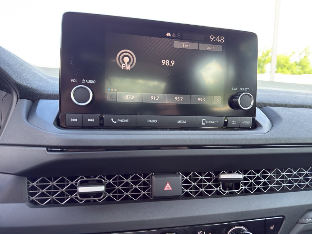 Used 2023 Honda Accord EX image 19