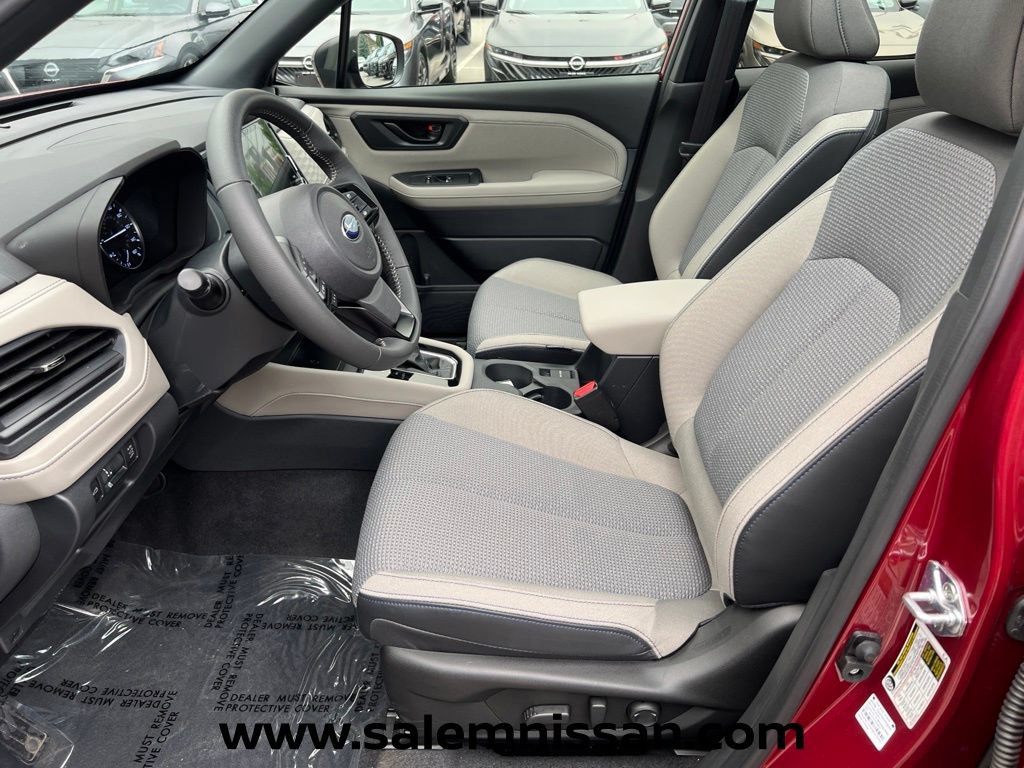 Used 2025 Subaru Forester Premium AWD/4WD image 9
