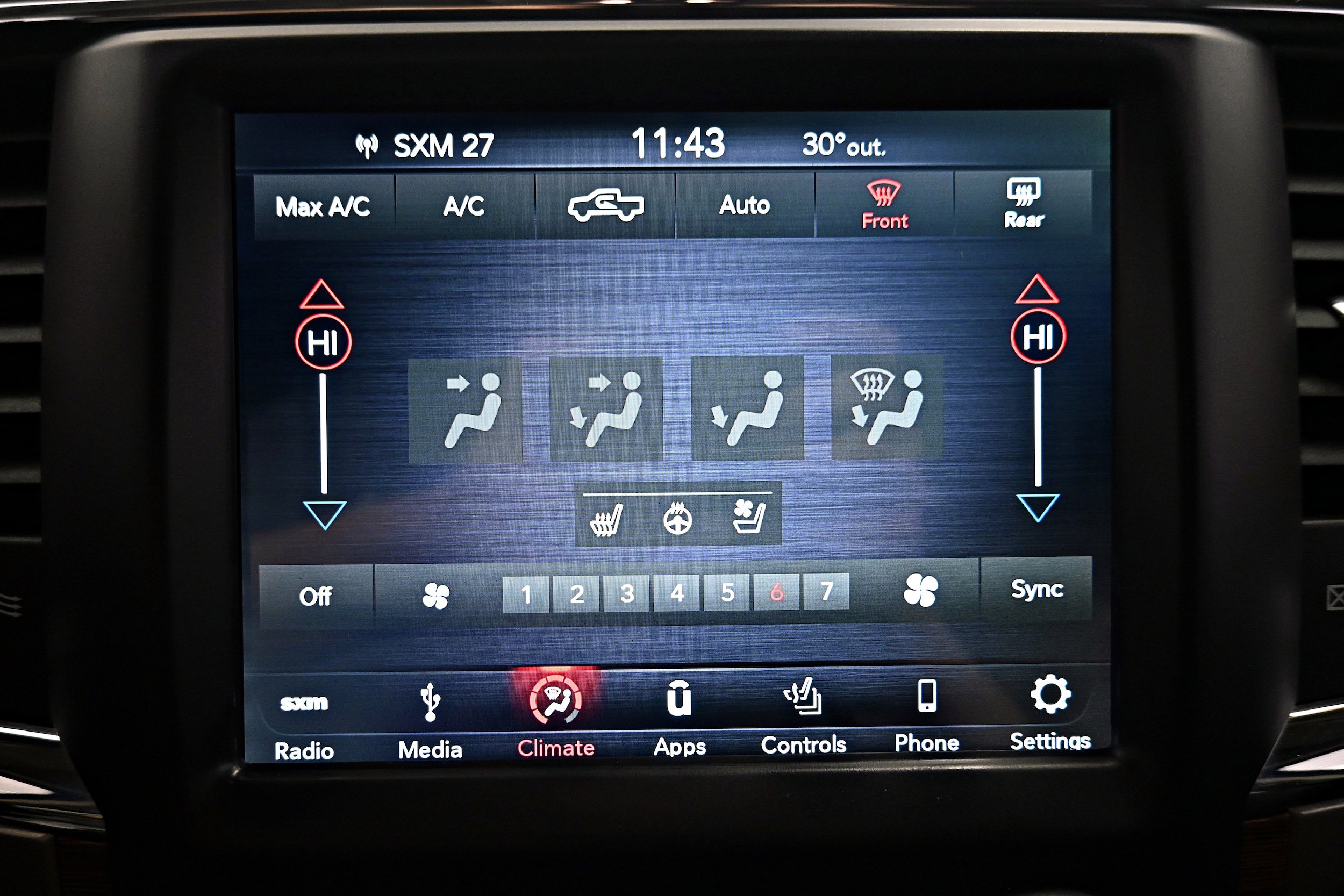 Used 2018 RAM 2500 Laramie w/ Snow Chief Group image 13