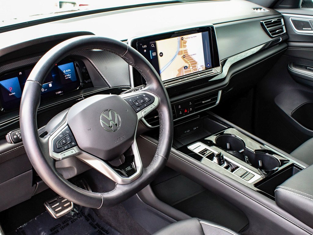 Used 2025 Volkswagen Atlas Cross Sport SEL Premium R-Line image 15