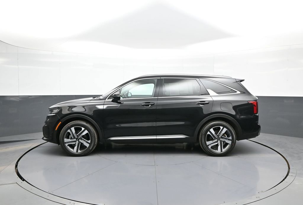 Certified 2023 Kia Sorento EX image 9