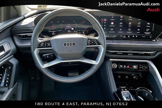 Used 2025 Audi Q5 Premium w/ Convenience Package AWD/4WD image 5