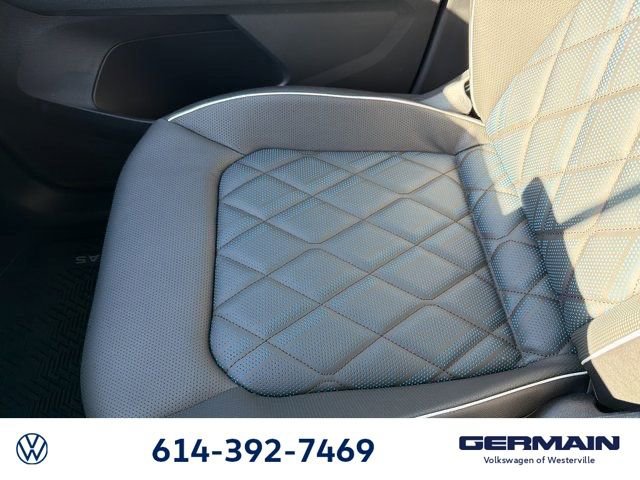 New 2026 Volkswagen Atlas Cross Sport SEL Premium R-Line image 29