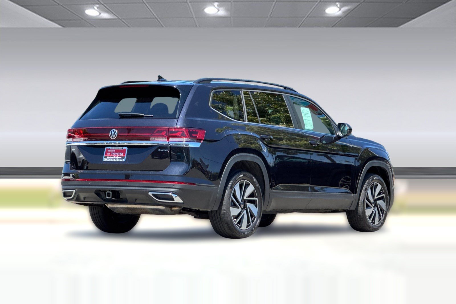 Used 2026 Volkswagen Atlas SE AWD/4WD image 9