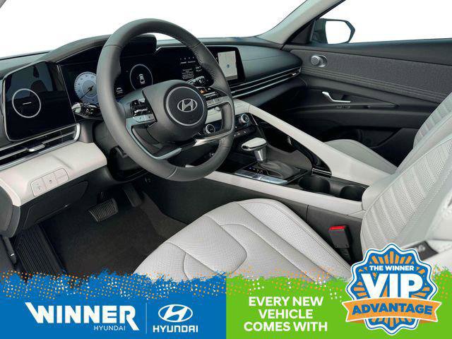 New 2025 Hyundai Elantra Limited image 14