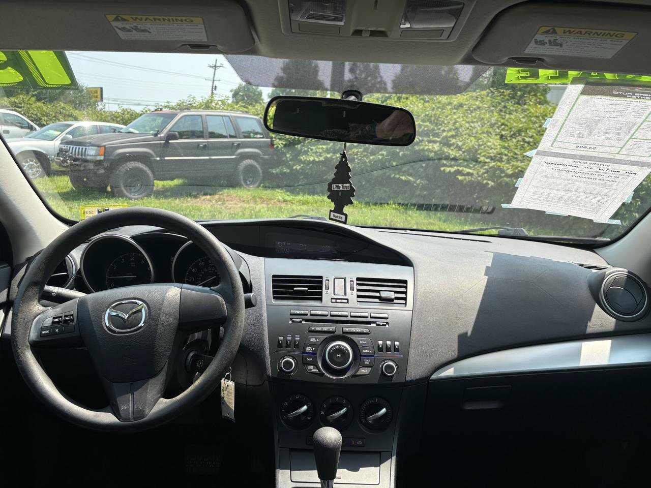 Used 2013 MAZDA MAZDA3 i SV FWD image 10