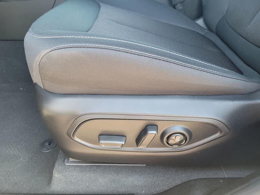 New 2025 Jeep Grand Cherokee L Laredo w/ Luxury Tech Group I AWD/4WD image 10