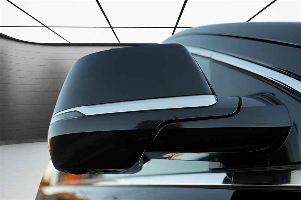 Used 2020 Cadillac Escalade ESV 4WD image 8