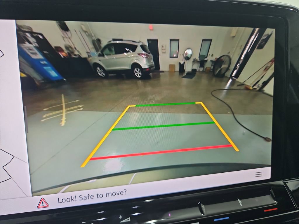 New 2026 Volkswagen Atlas Peak Edition image 15