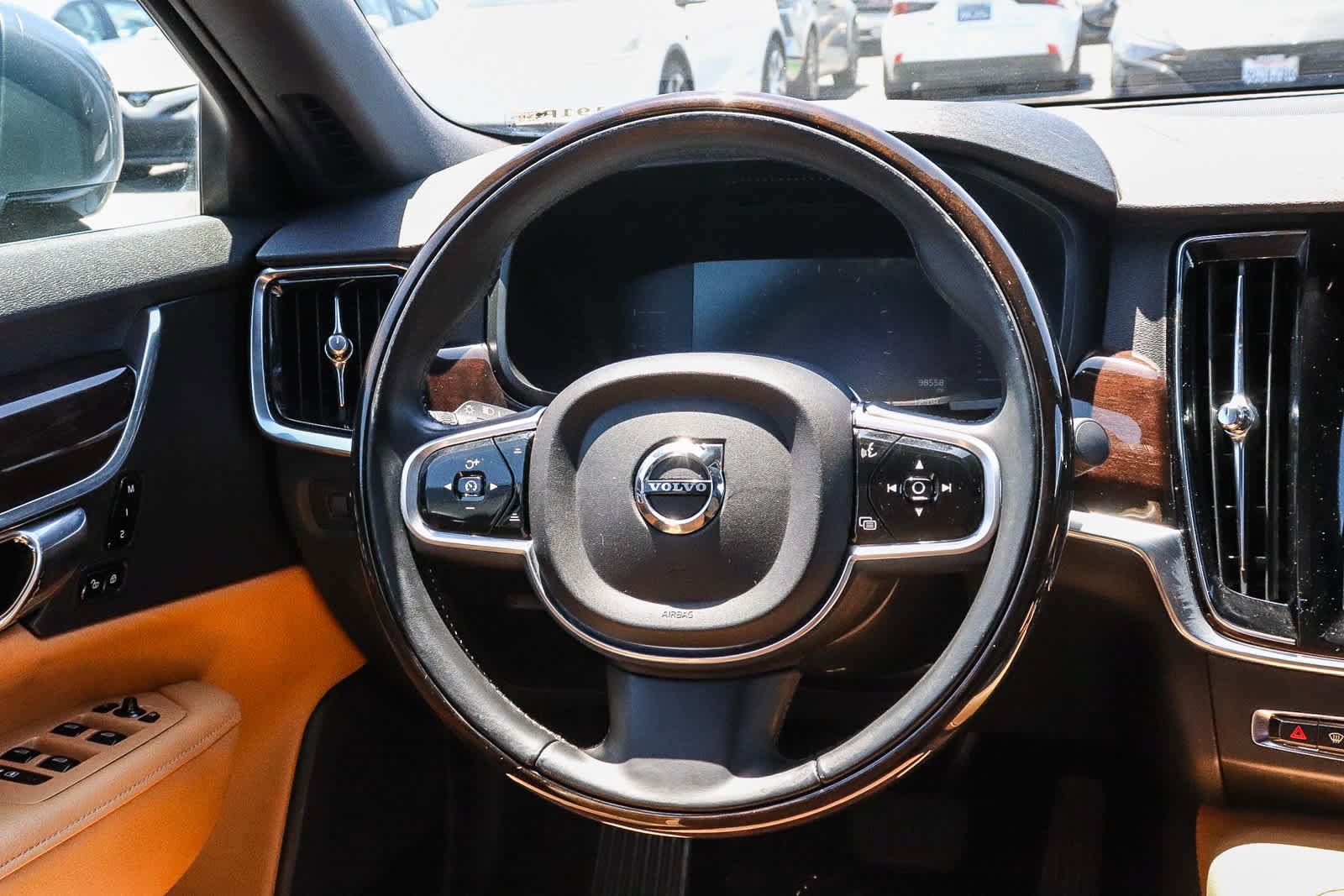 Used 2017 Volvo S90 T5 Momentum w/ Vision Package FWD image 22