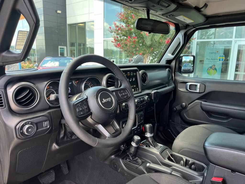 Used 2023 Jeep Wrangler Unlimited Sport w/ Xtreme 35 Tire Package AWD/4WD image 8