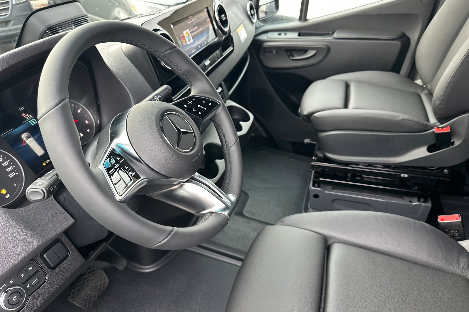 New 2026 Mercedes-Benz Sprinter 3500 image 10