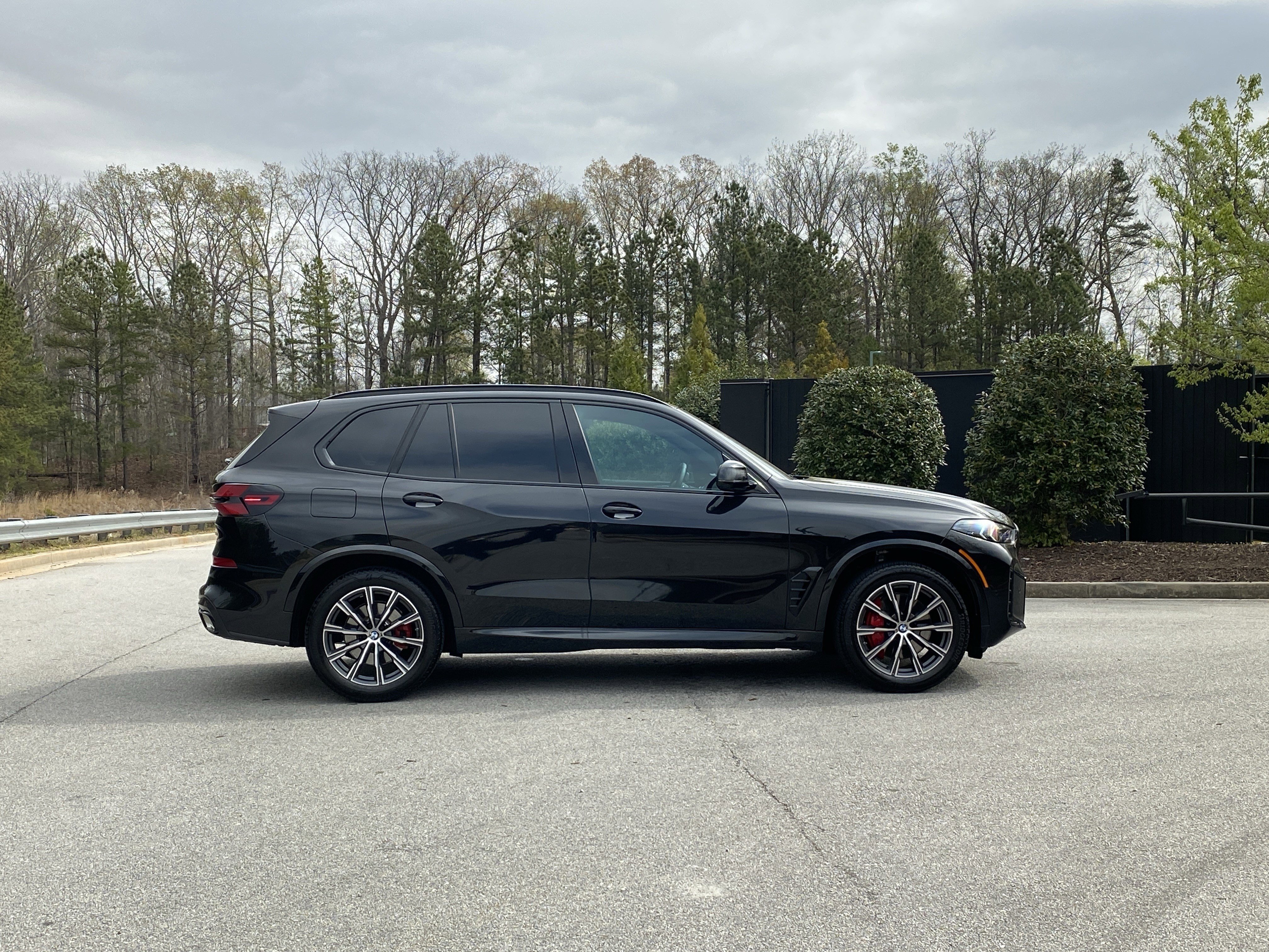Used 2025 BMW X5 xDrive40i w/ M Sport Package image 5