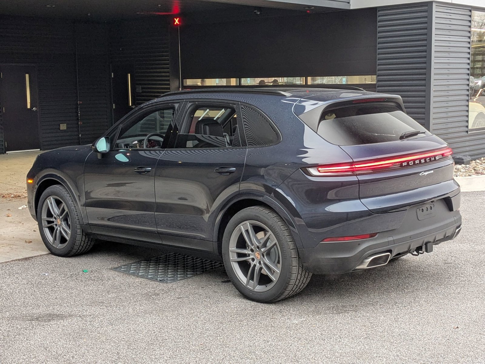 Certified 2026 Porsche Cayenne AWD/4WD video 3