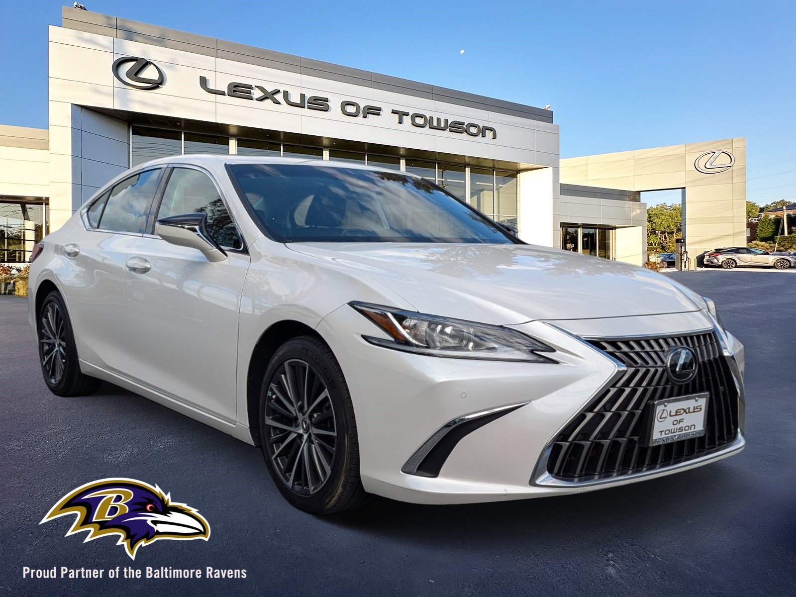 Used 2022 Lexus ES 350 w/ Premium Package