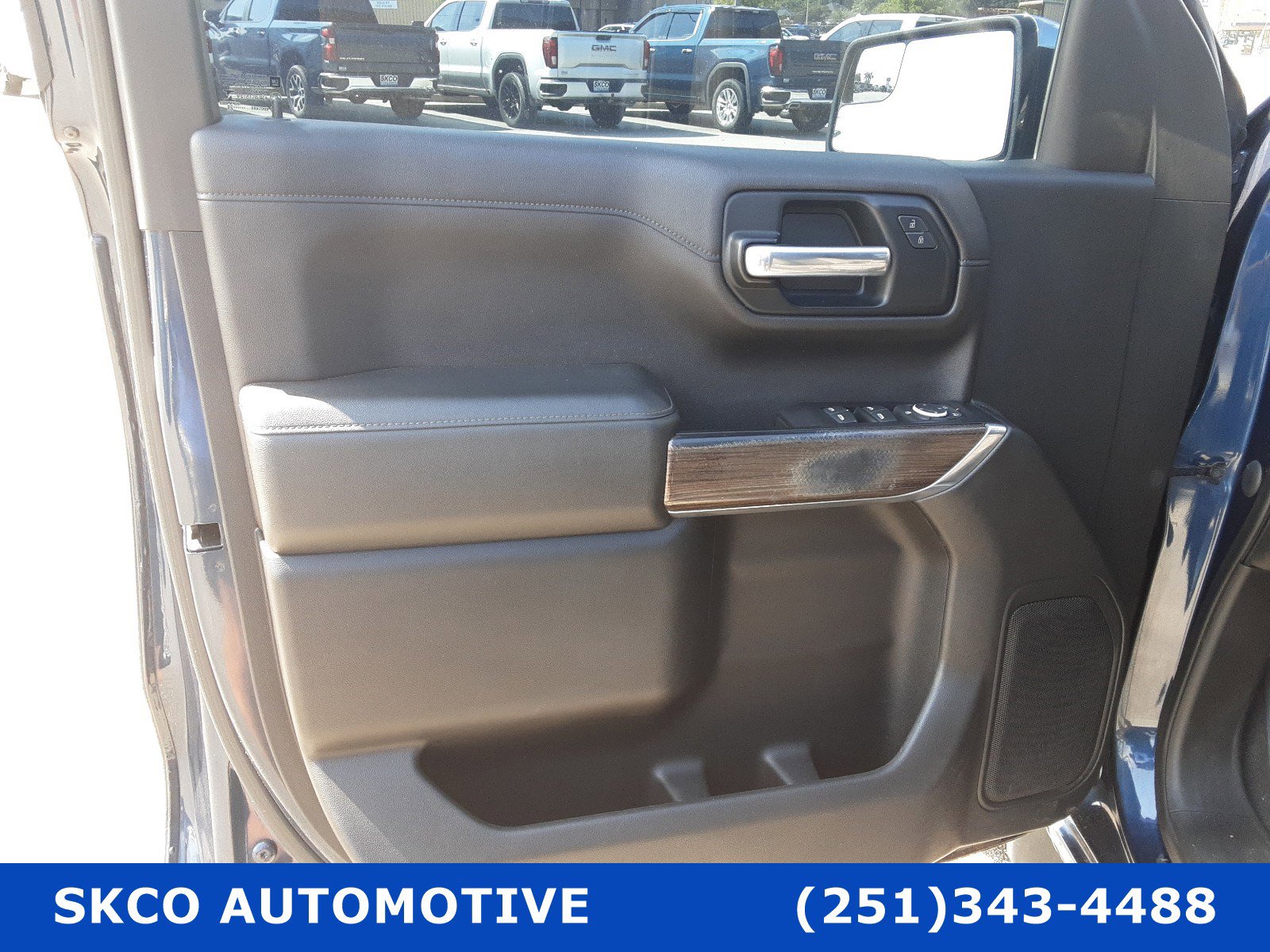 Used 2020 Chevrolet Silverado 1500 LT w/ All-Star Edition image 12