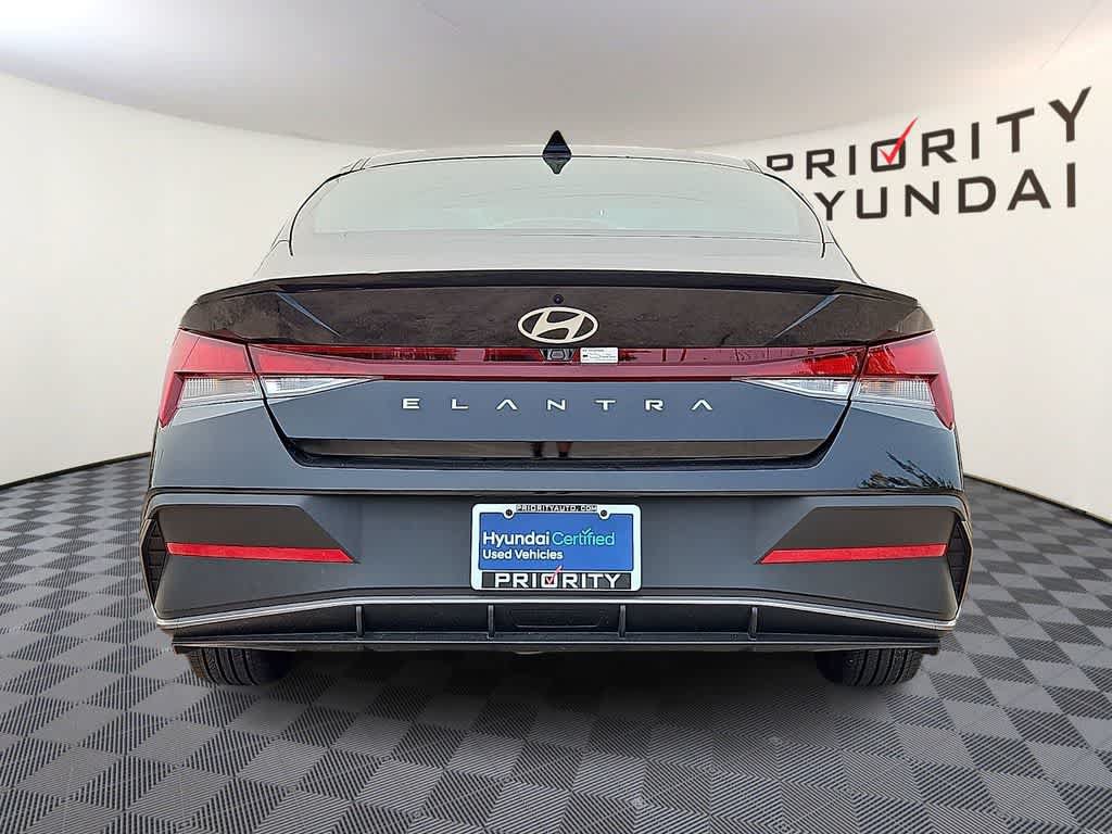Certified 2025 Hyundai Elantra Sport w/ Cargo Package FWD image 5