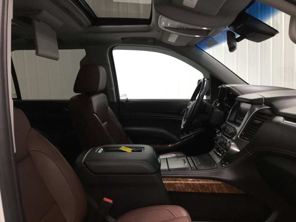 Used 2019 Chevrolet Tahoe Premier w/ Premier Plus Edition AWD/4WD image 23