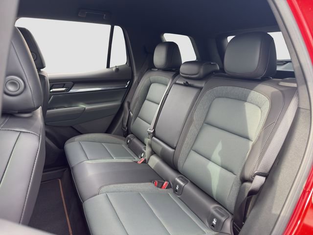 Used 2026 GMC Terrain AT4 w/ Technology Package II image 13