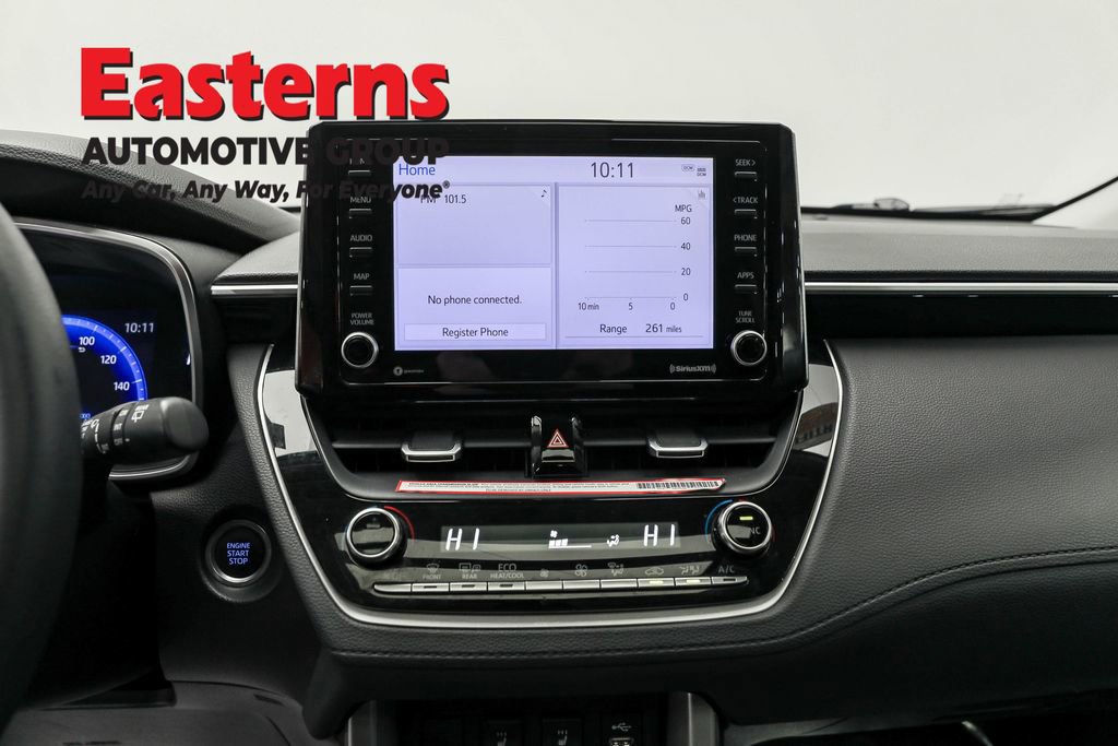 Used 2022 Toyota Corolla Cross XLE w/ Convenience Package image 13