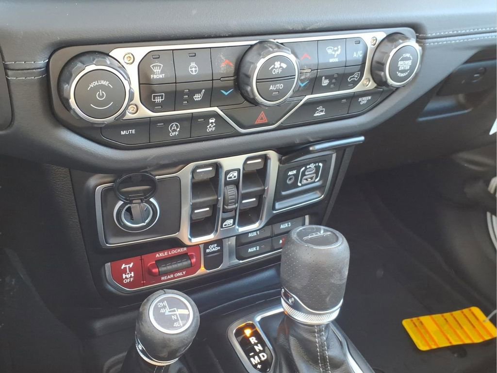 New 2026 Jeep Gladiator Mojave AWD/4WD image 21